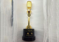 جایزه جایزه موسیقی برای طراحی موسیقی میکروفون برای رقابت موسیقی خدمات سفارشی موجود است