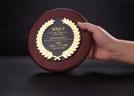 جایزه گرد جام های غنائم ، آجیل چوب گردو شخصی سفارشی جام جایزه آرم حکاکی 3D